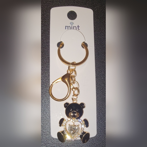 Mint Accessories - Black 🧸 Keychain